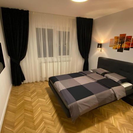 Center Loft Appartement Buzău Buitenkant foto