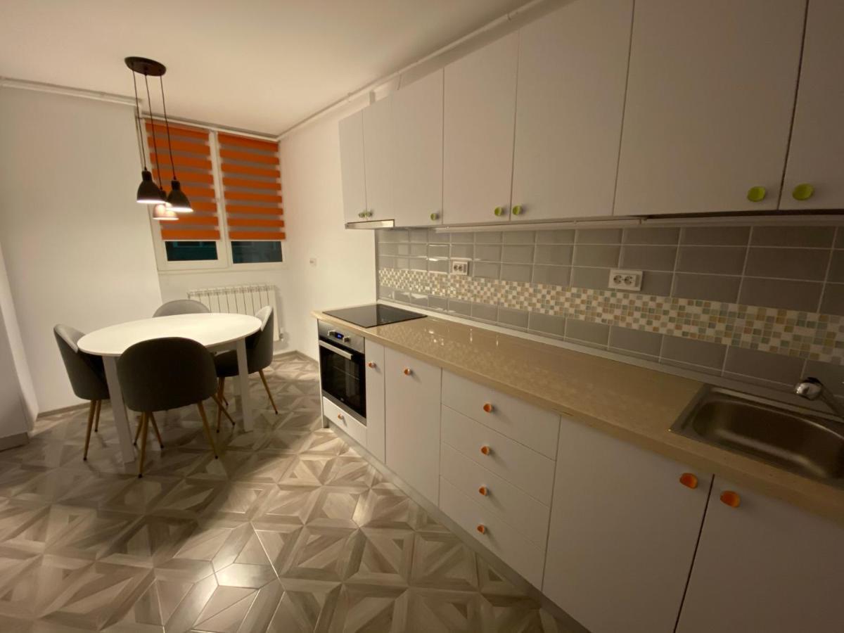 Center Loft Appartement Buzău Buitenkant foto
